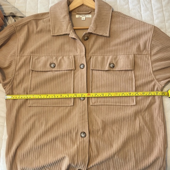 Rewind Light Brown Corduroy jacket. Womens L chore coat with cargo pocket. - Picture 4 of 4